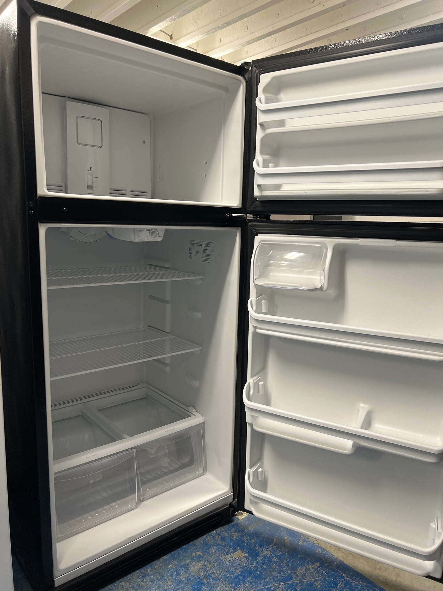 Frigidaire Top Freezer Refrigerator