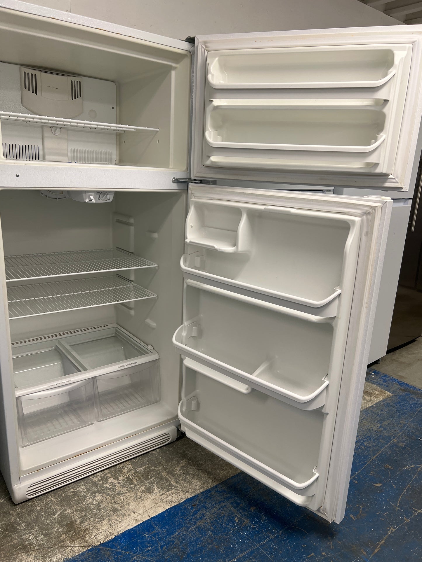 Frigidaire Top Freezer Refrigerator