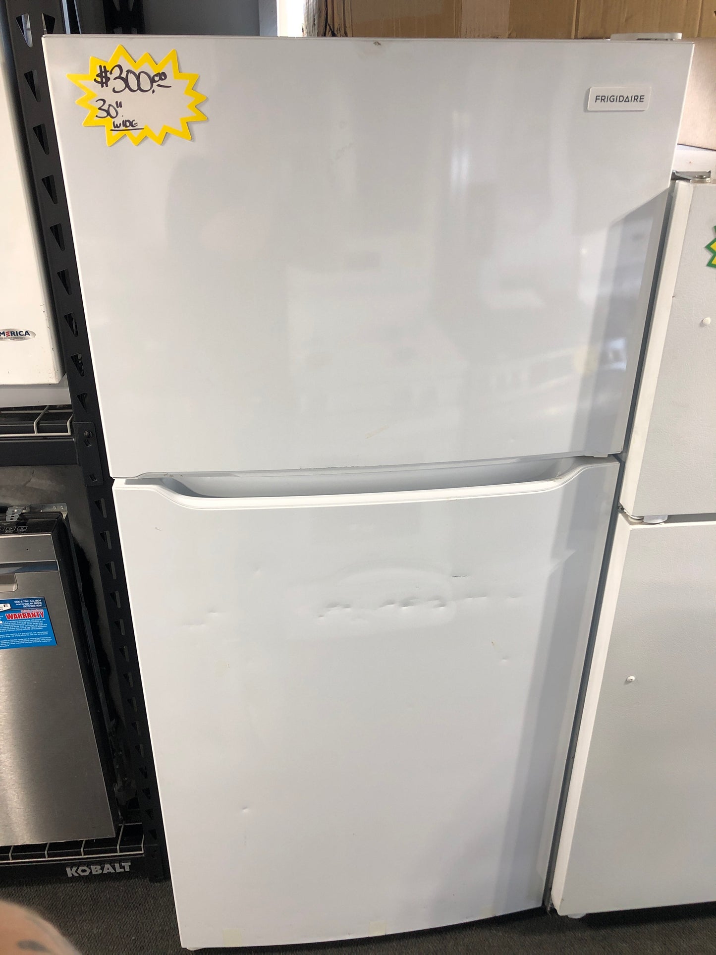 30” Basic Frigidaire Refrigerator