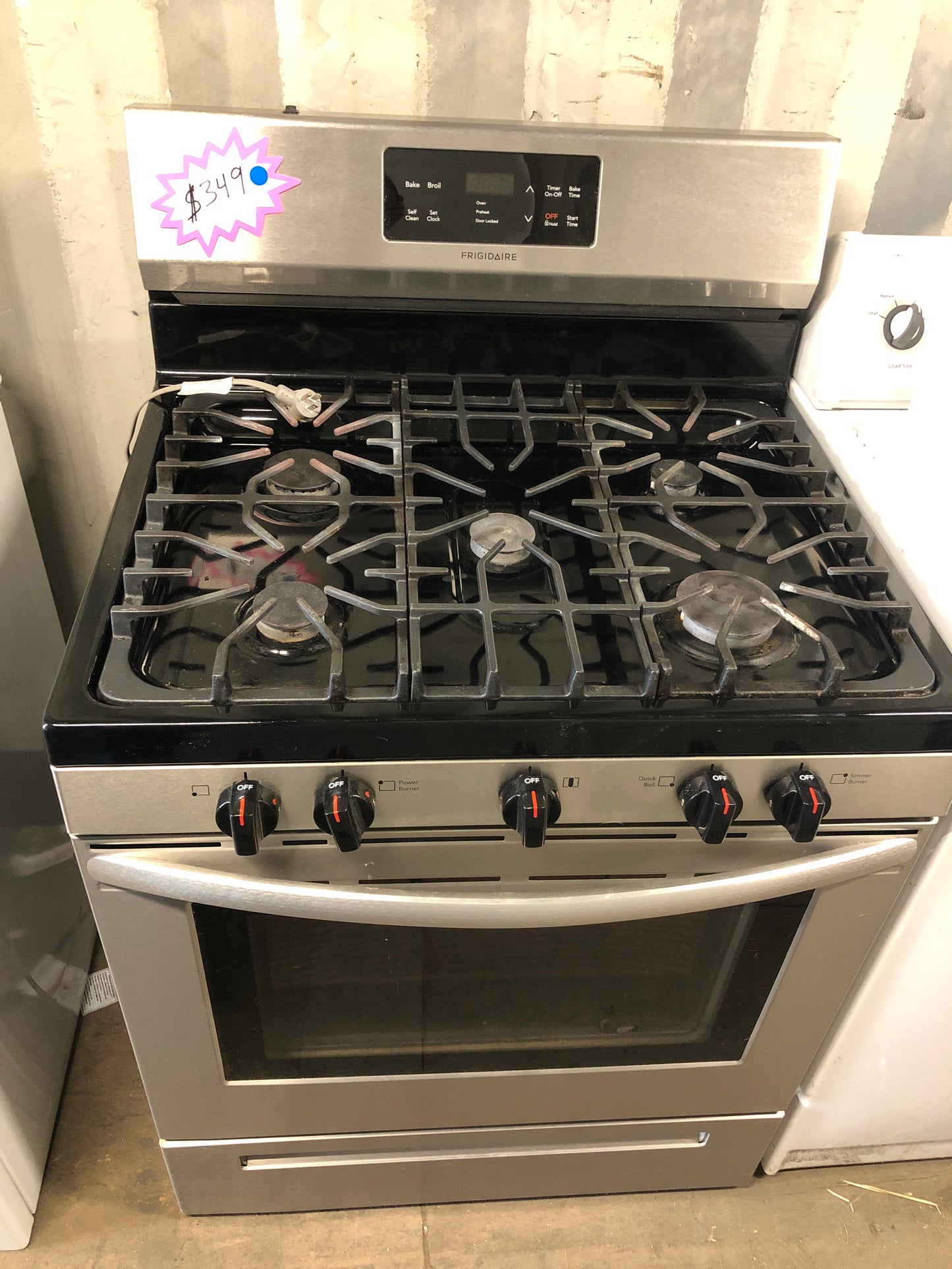 5 Burner Frigidaire Gas Range