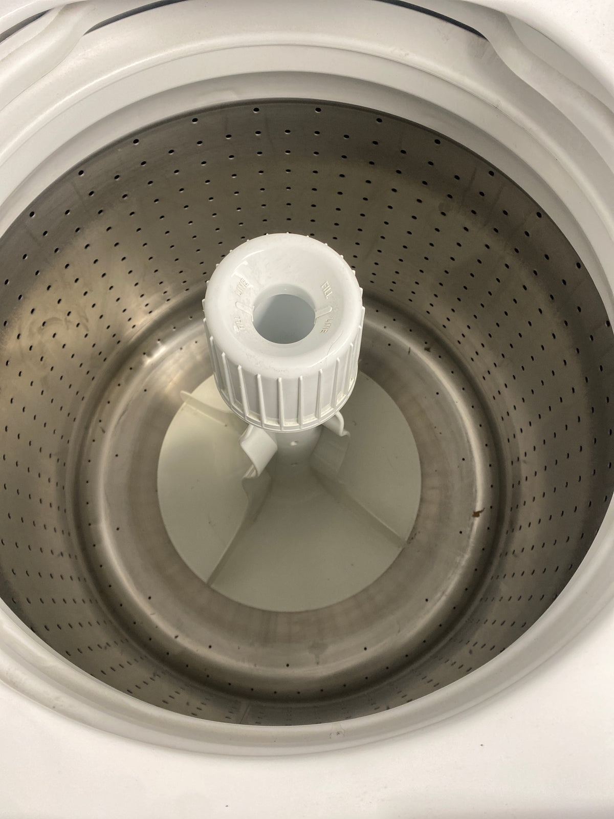 Speed Queen Commercial Top load Washer & 6.5 cu. ft. Natural Gas Dryer Set