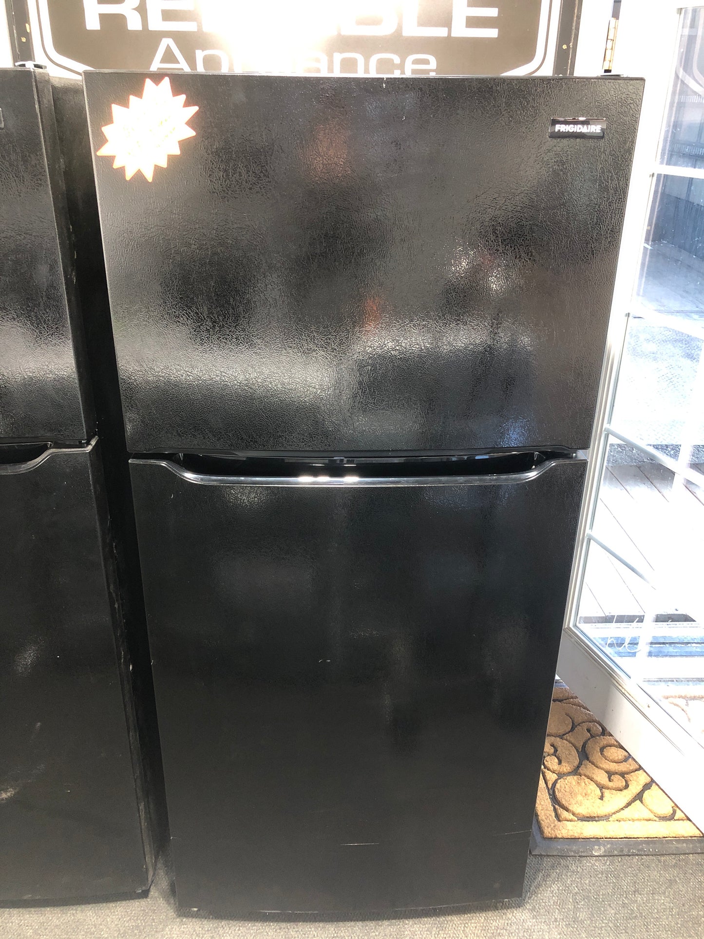 NEW!! 18 CU. FT FRIGIDAIRE Refrigerator