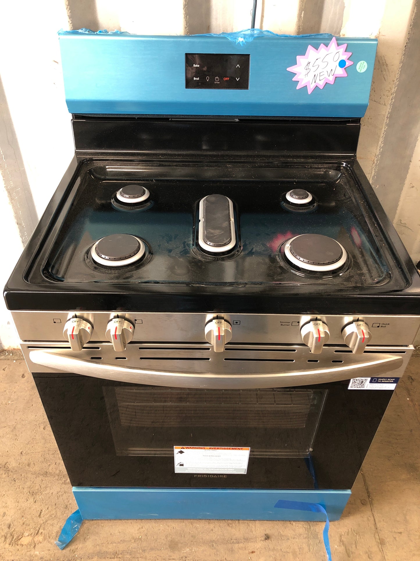 NEW!! Frigidaire 5 Burner Gas Range