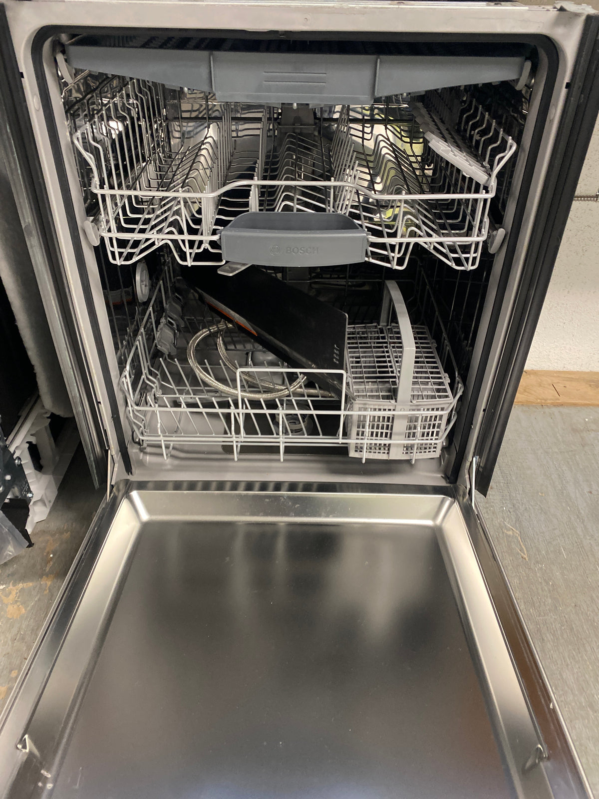 Bosch 24” Top-Control stainless steel Dishwasher