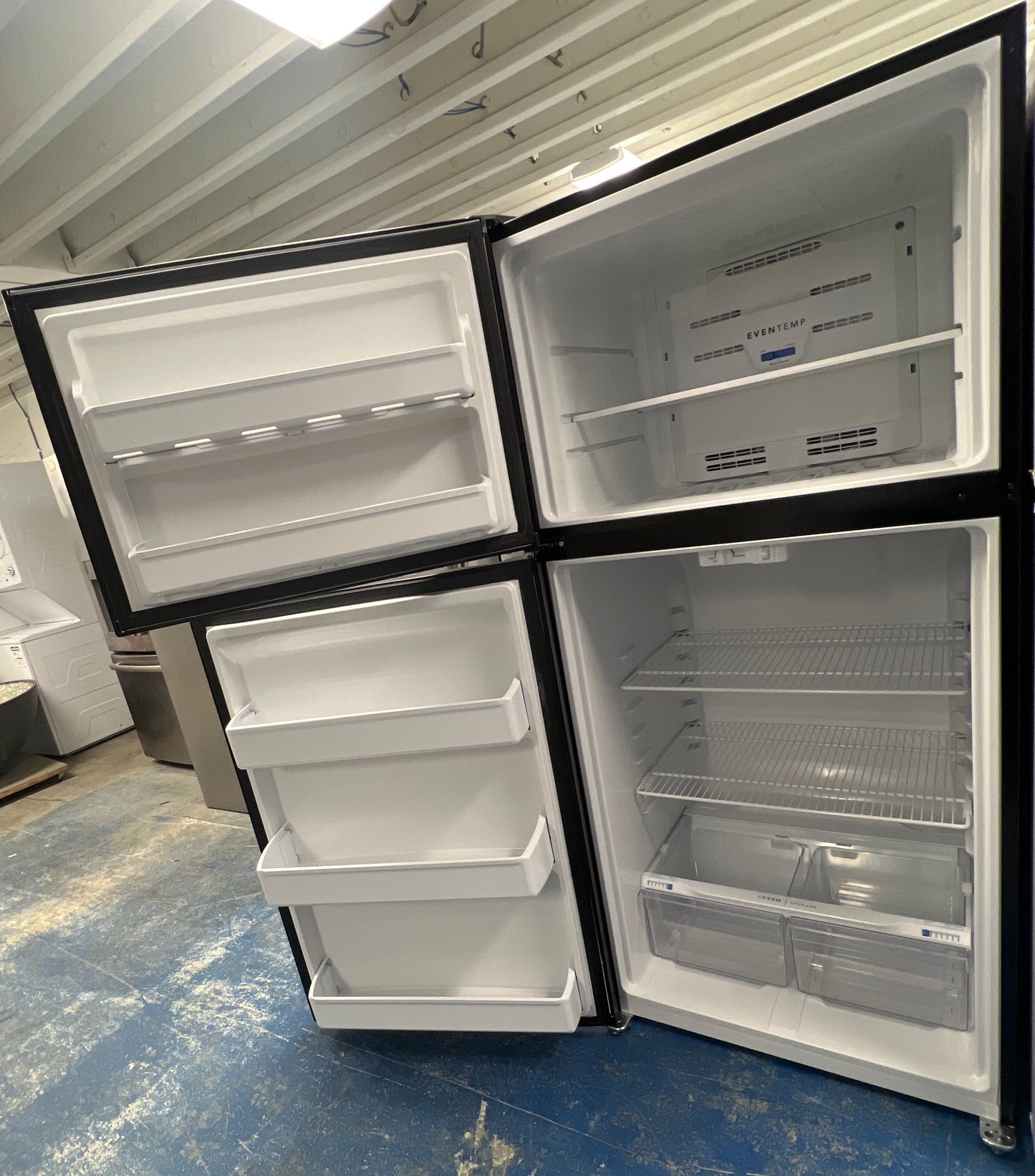 Frigidaire Top Freezer Refrigerator