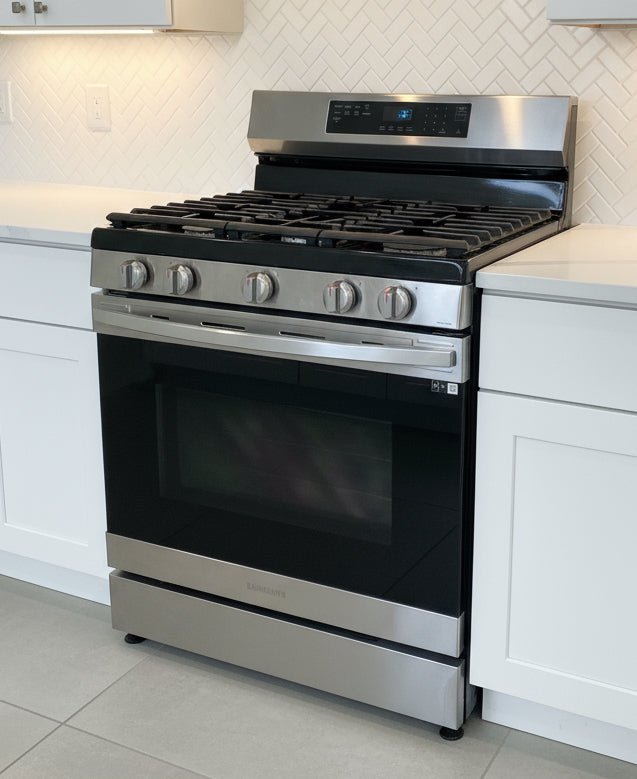 Samsung Gas Range W/Air Fryer 6.0 cu. ft.