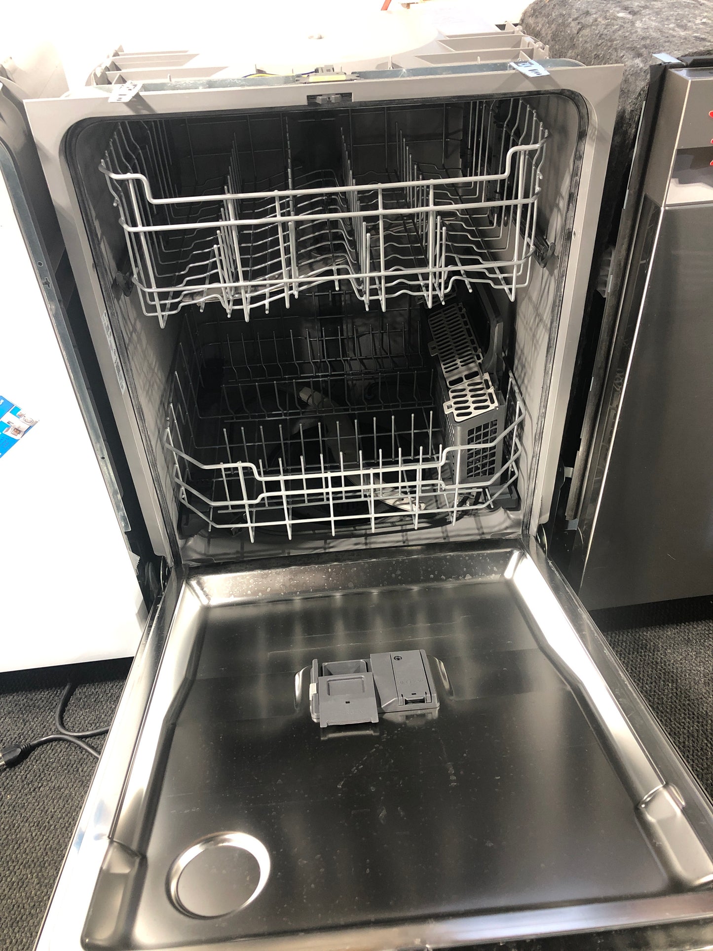 NEW!! Stainless Samsung Dishwasher