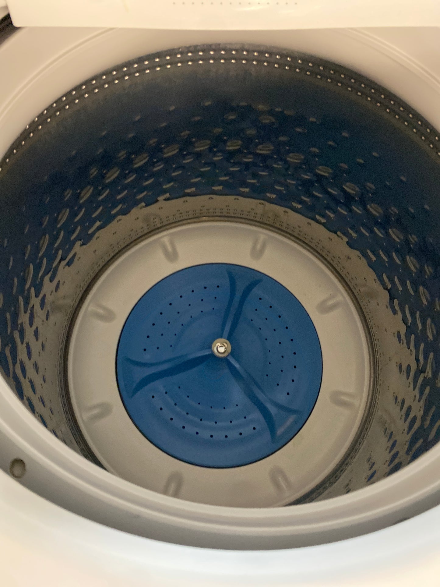 Whirlpool Cabrio Top Load Washer & 8.8 cu. ft. Natural Gas Dryer Set