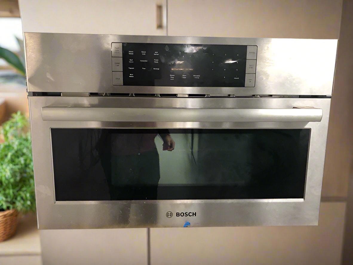 BOSCH Built-In Microwave