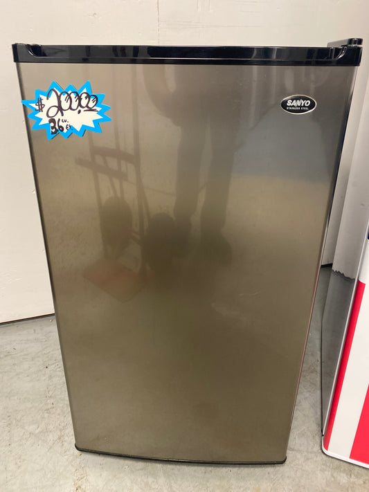 Sanyo 3.6 cu. ft. Mini Refrigerator