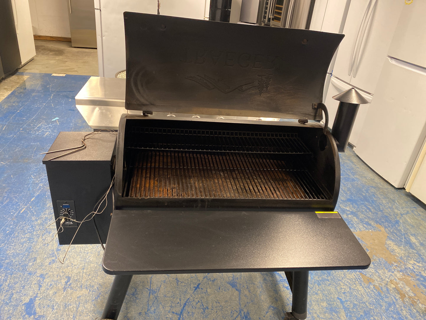 Traeger Pro Series 34 Pellete Grill w/ outdoor Cover