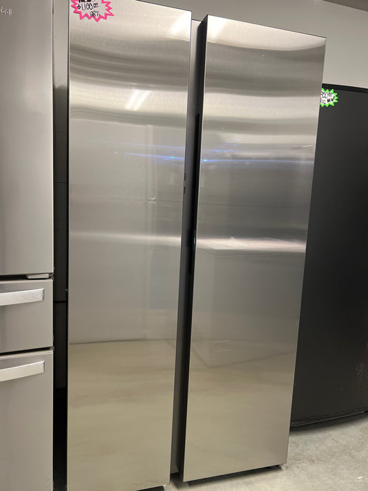 Samsung Side By Side Refrigerator 28 cu. ft. NEW!!