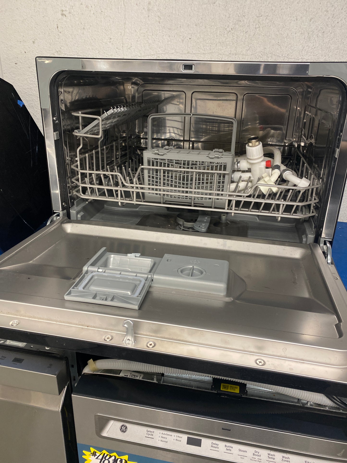 Edgestar 22” Wide Countertop Dishwasher