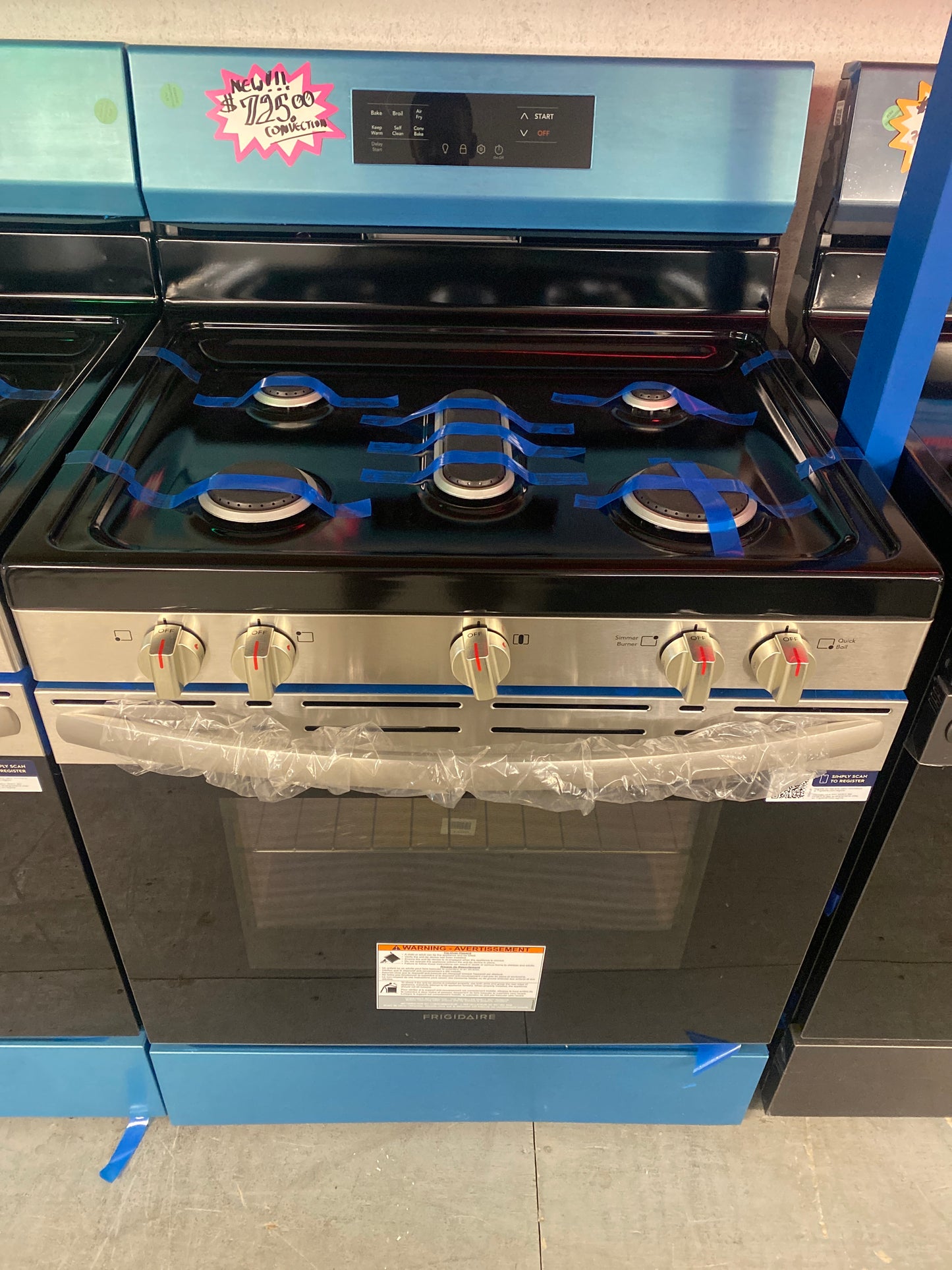 New!!! Frigidaire 5-Burner Natural Gas Convection Range