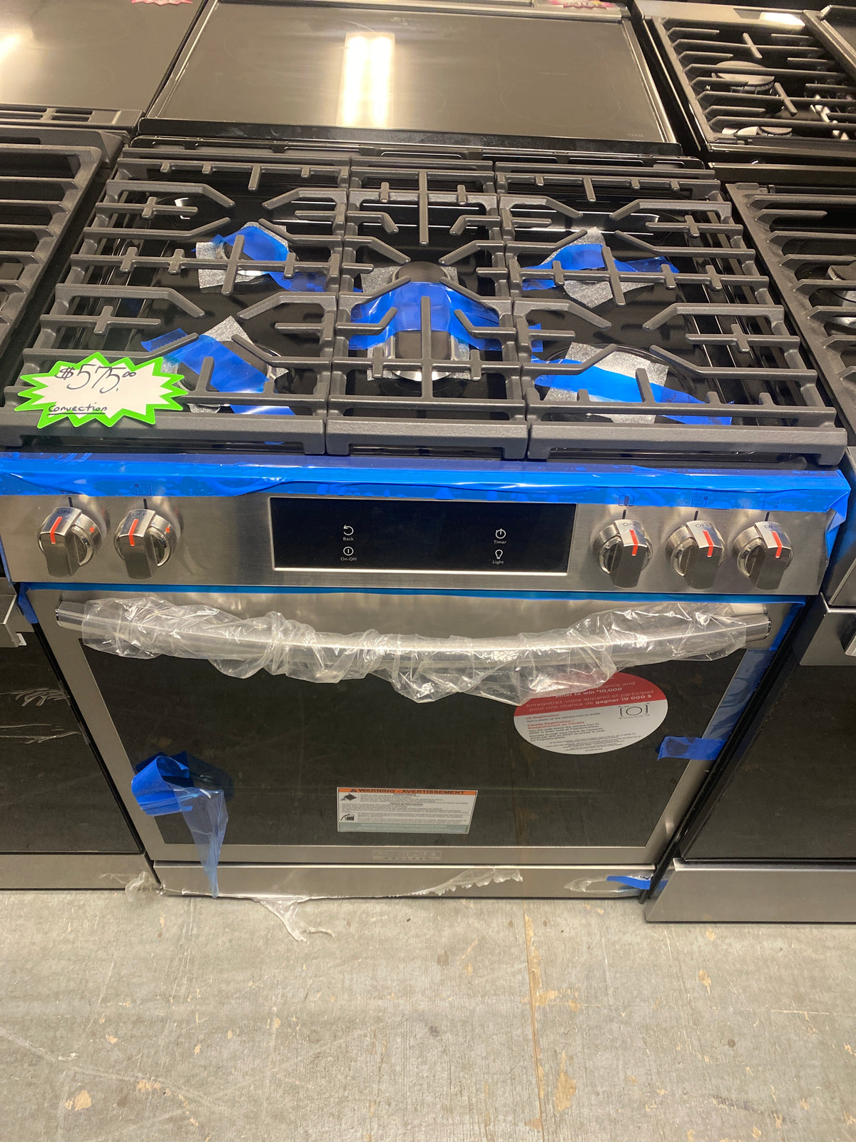 New!!! Frigidaire 5-Burner Convection Oven Natural Gas Range