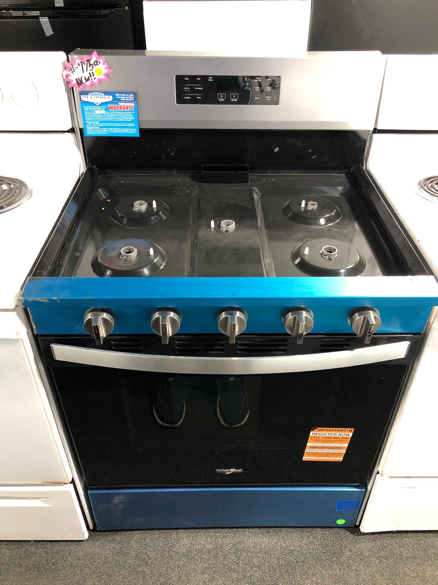 NEW. 5 Burner Whirlpool Gas Range