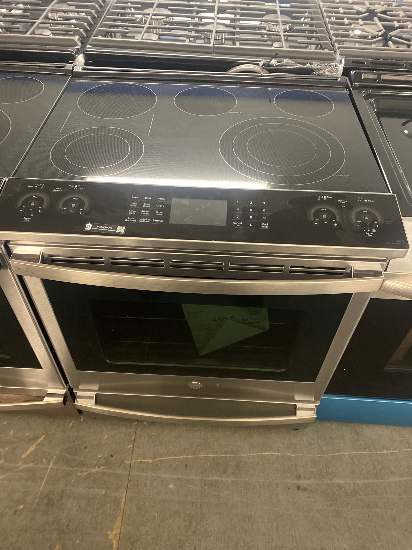 GE 5-Burner Glass Top Electric convection Range