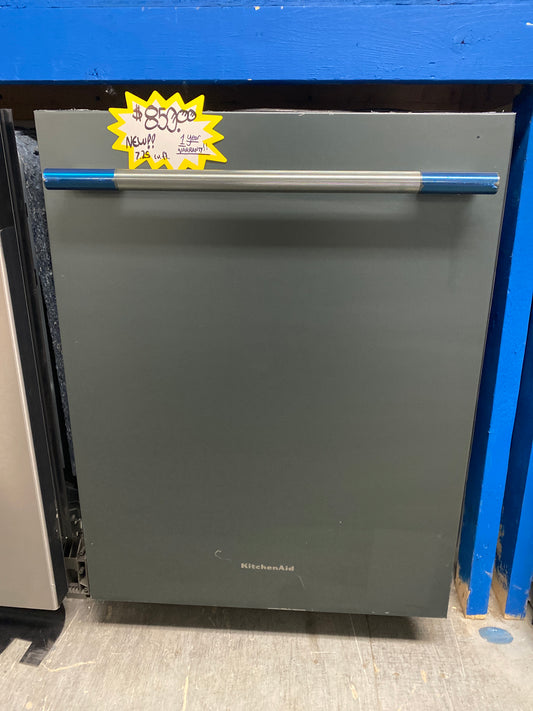 New!!! Kitchenaid 24” Top Control Dark Stainless Steel Dishwasher
