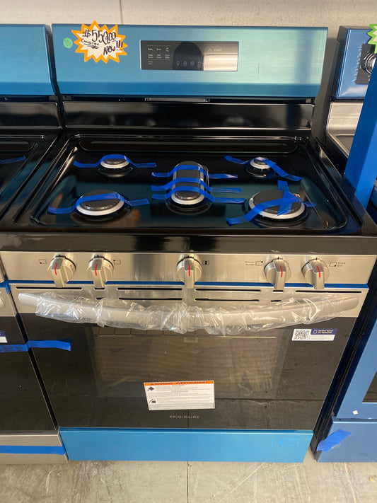 New!!! Frigidaire 5-burner Convection Bake Range