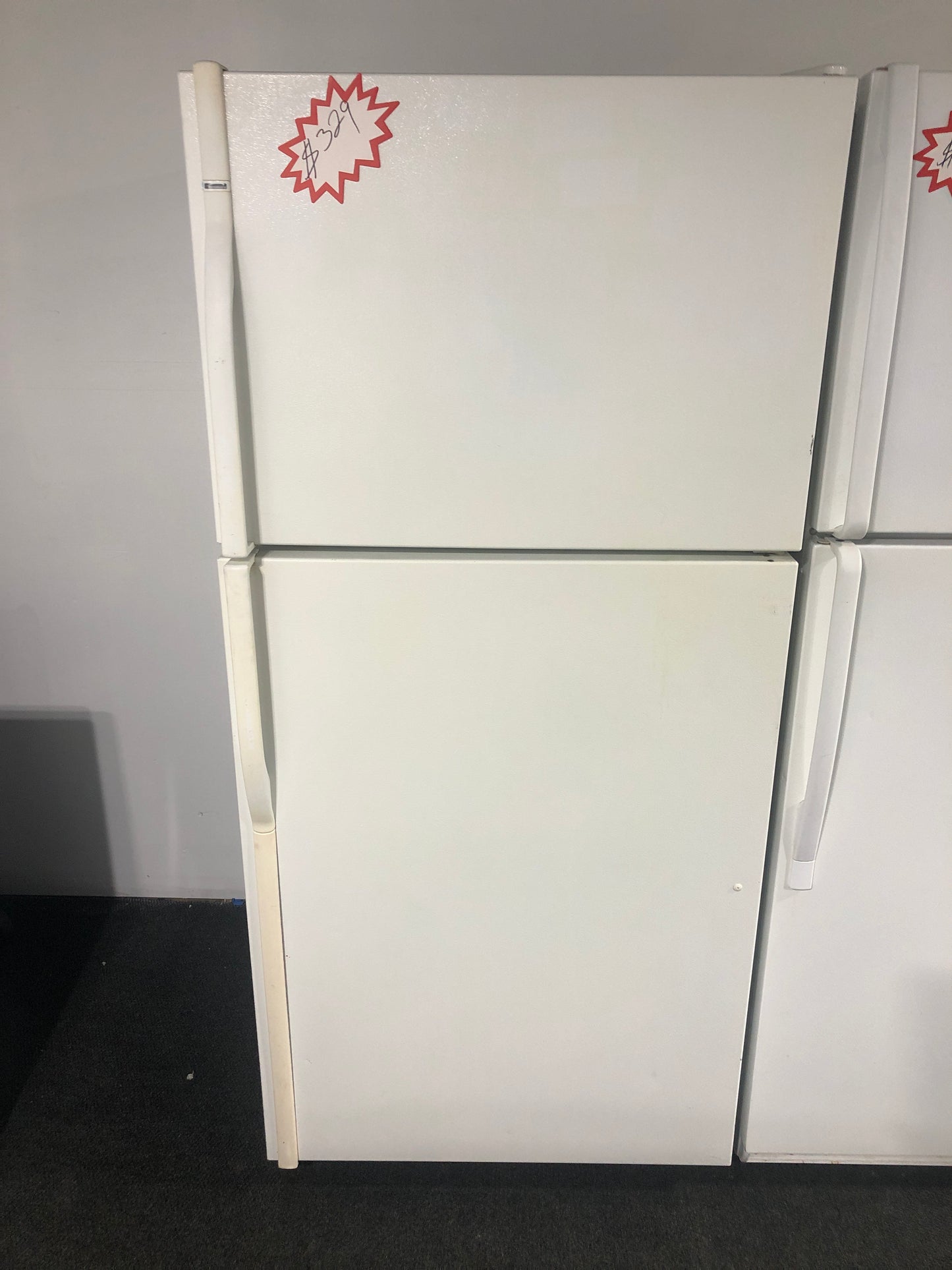 18 Cu. Ft. Kenmore Basic Refrigerator