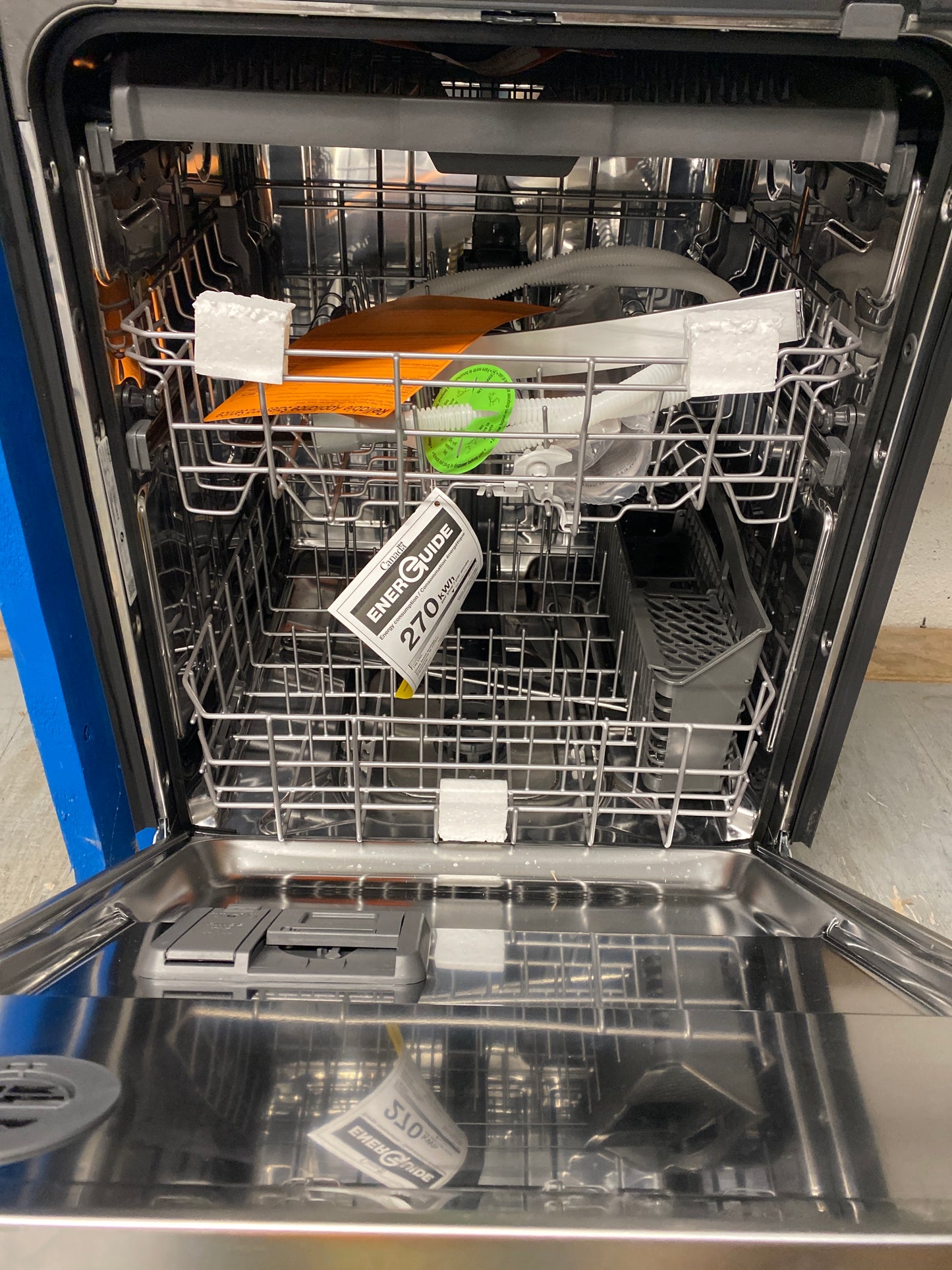 New!!! Whirlpool 24” Top Control stainless steel Dishwasher