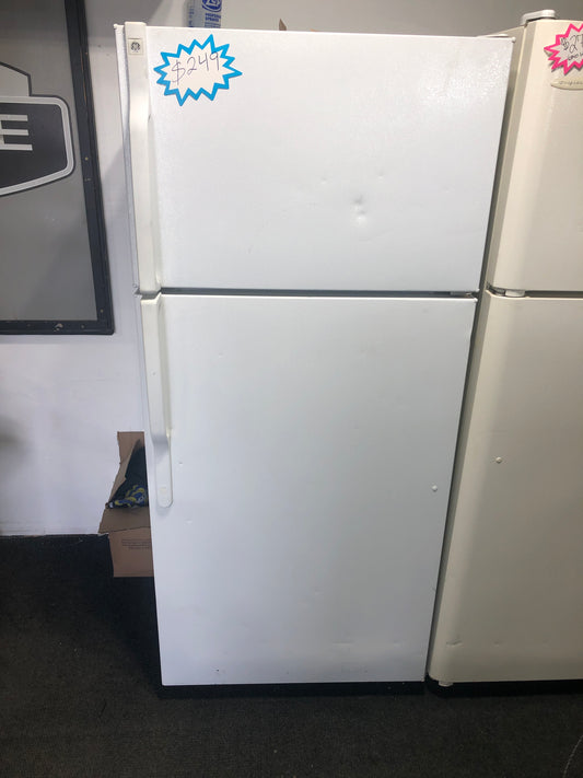 17 Cu. Ft GE Basic Refrigerator