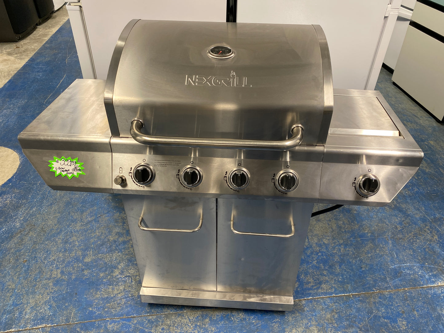 Nexgrill 4 Burner Propane Gas Grill w/ side burner