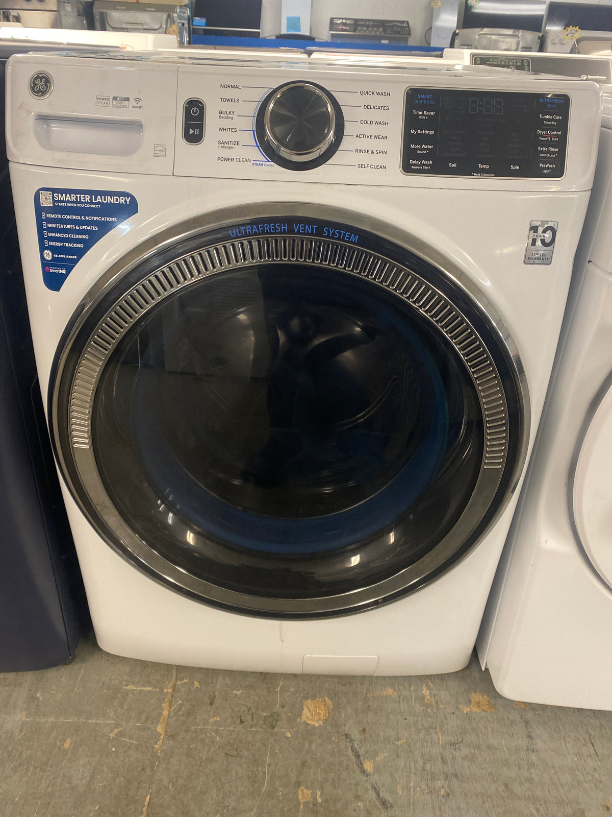 GE 5.5 cu. ft. Front Load Washer
