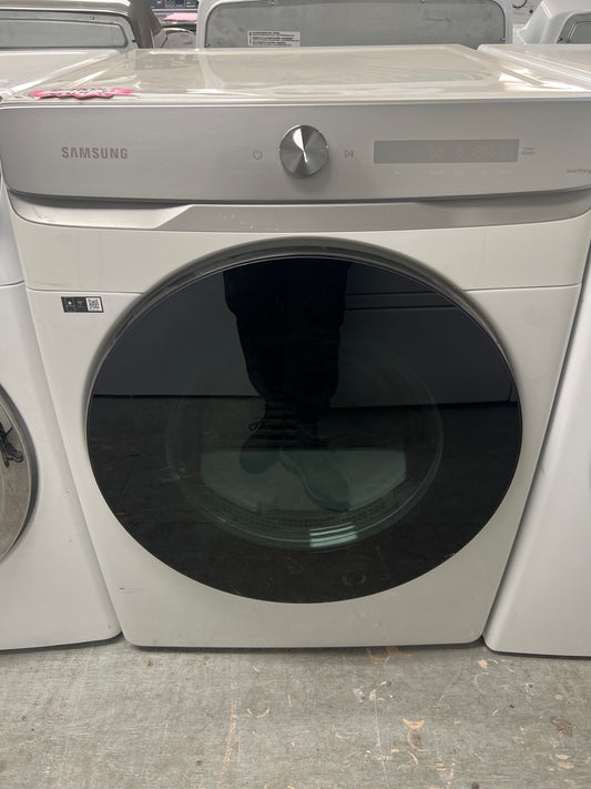 Samsung Gas Dryer 7.2 cu ft. NEW!