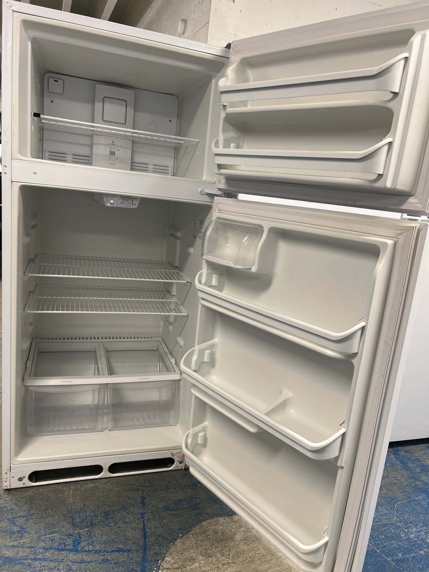 Frigidaire Top Freezer Refrigerator