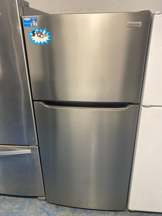 Frigidaire 30” Wide Top Freezer Refrigerator