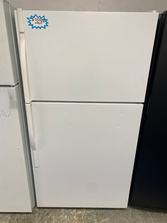 Kenmore 33” Wide Top Freezer Refrigerator