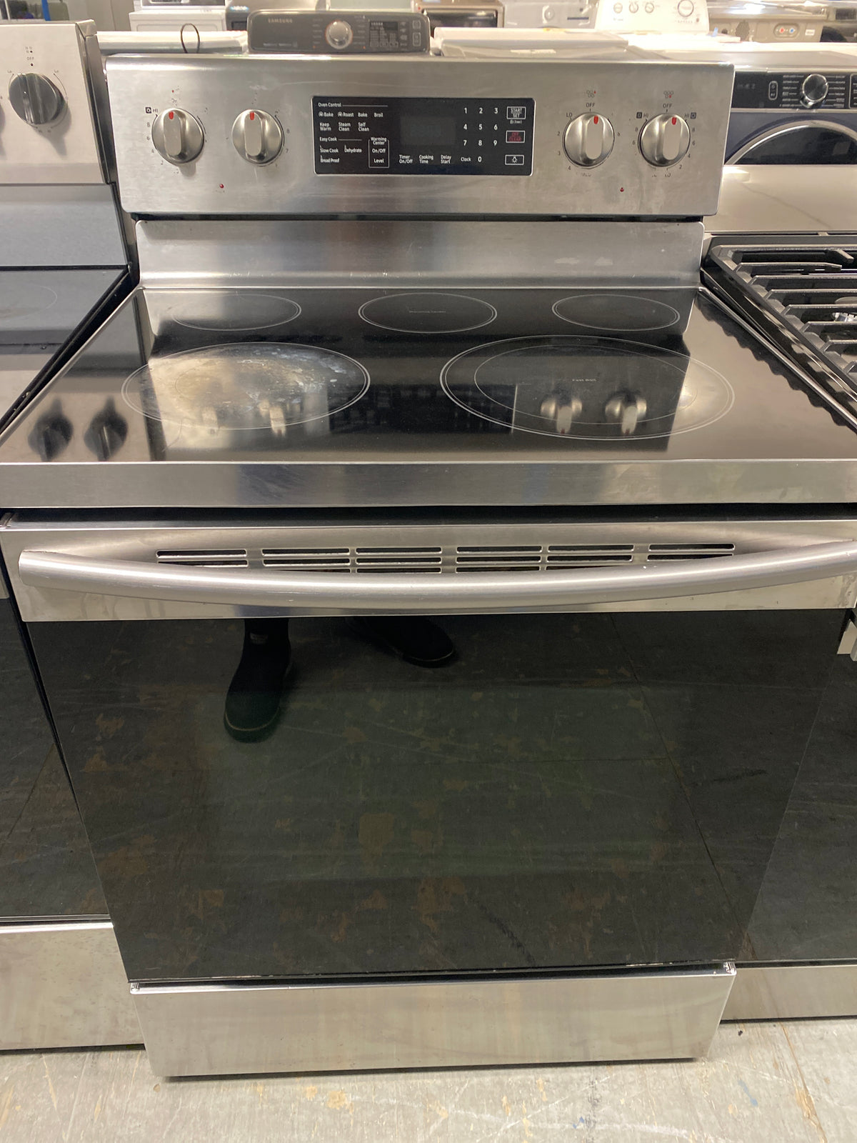 Samsung 5-Burner Glass top Convection Oven Electric Range