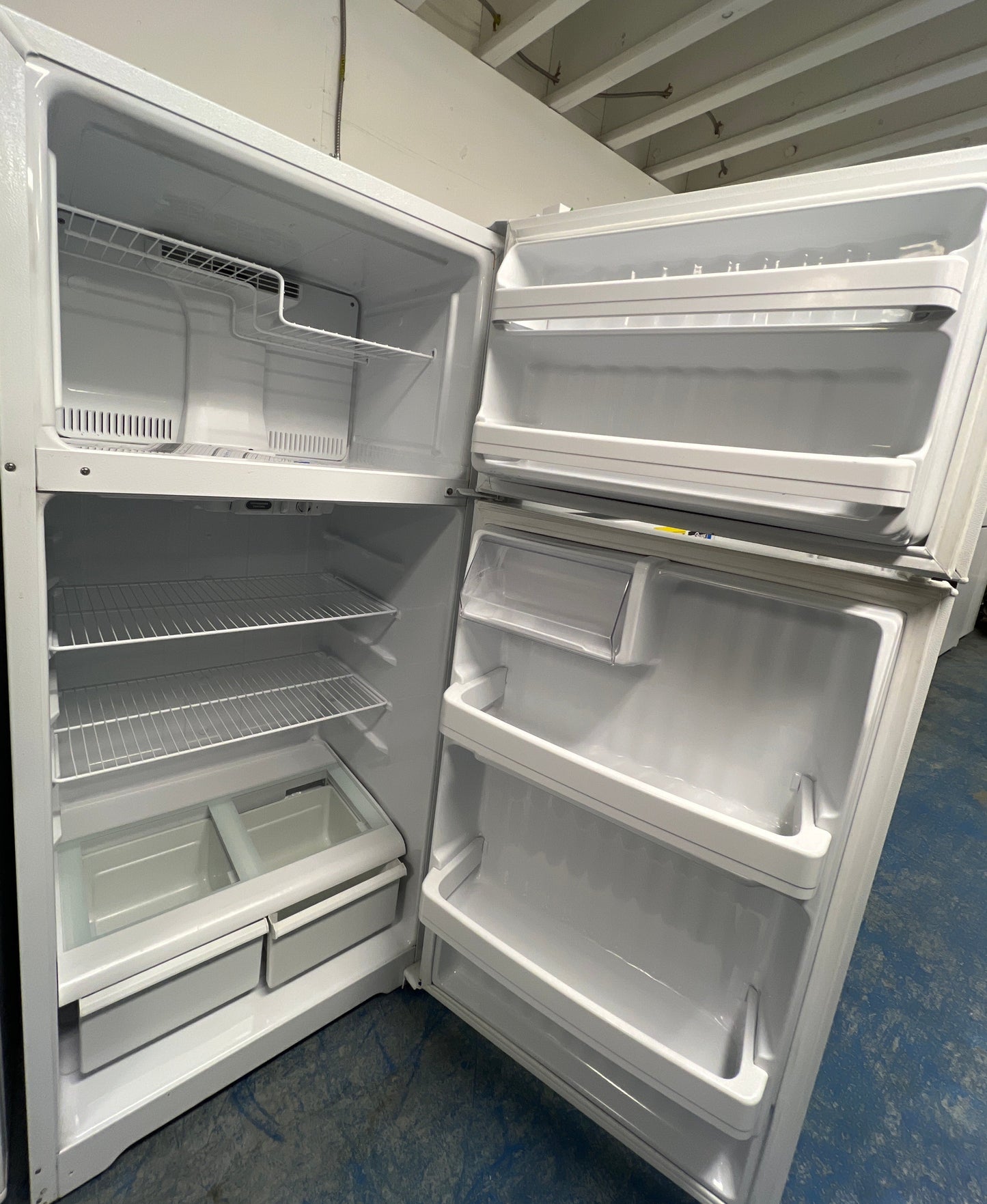GE Top Freezer Refrigerator
