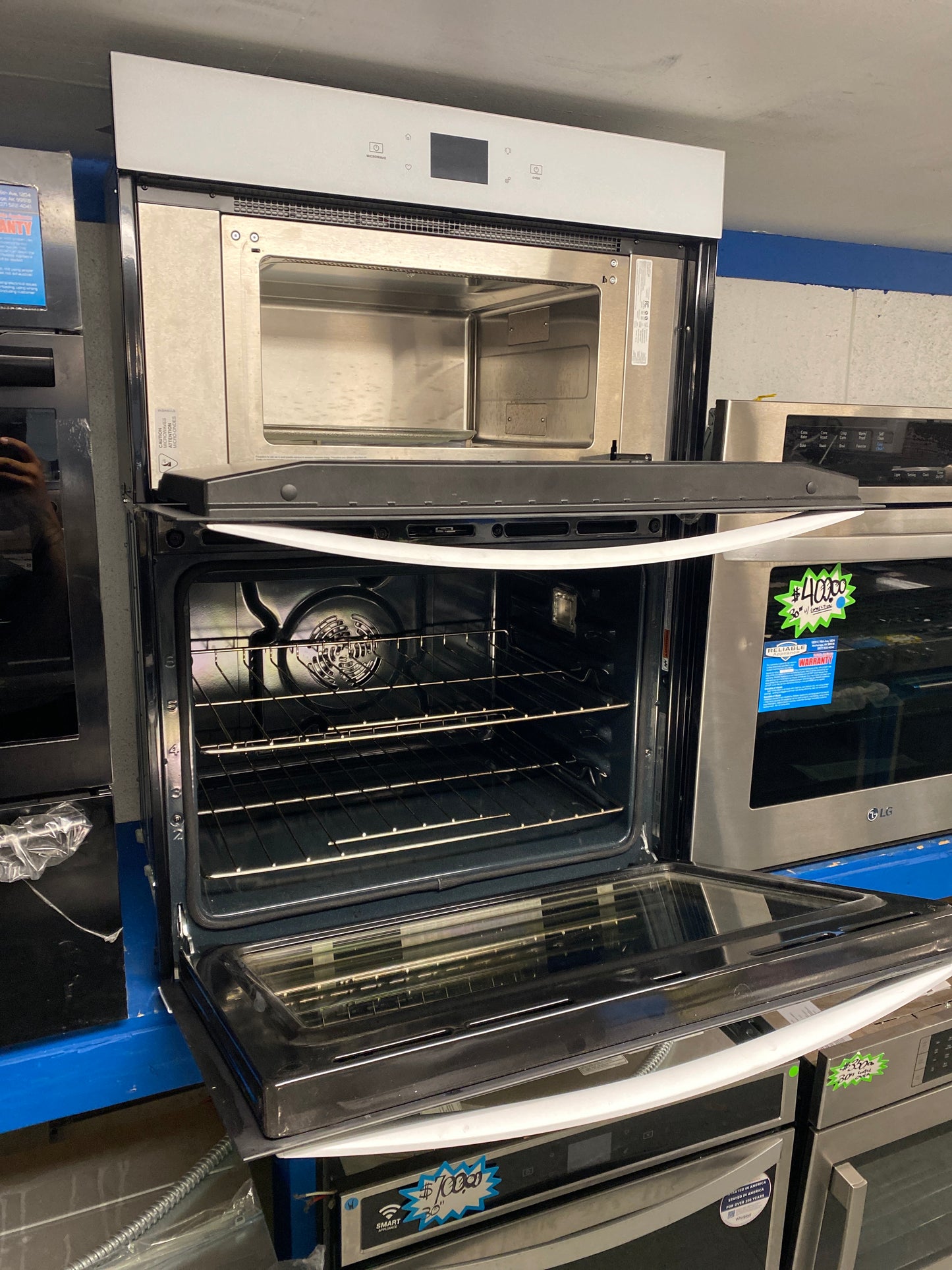 Whirlpool 30” microwave Convection Wall Oven