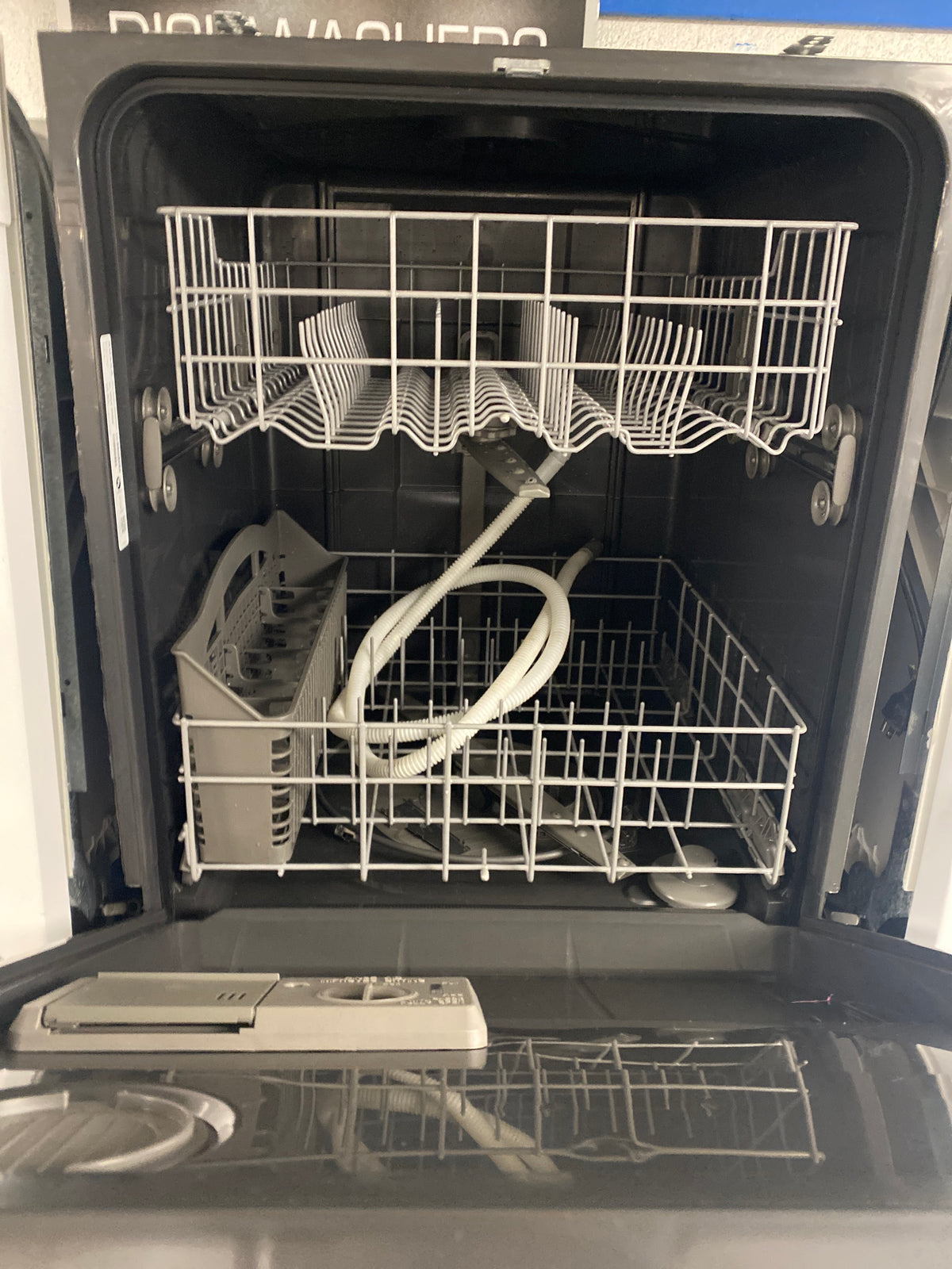 Amana 24” Front-Control white Dishwasher