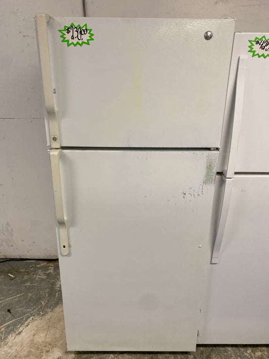 GE 28” Wide Top Freezer Refrigerator