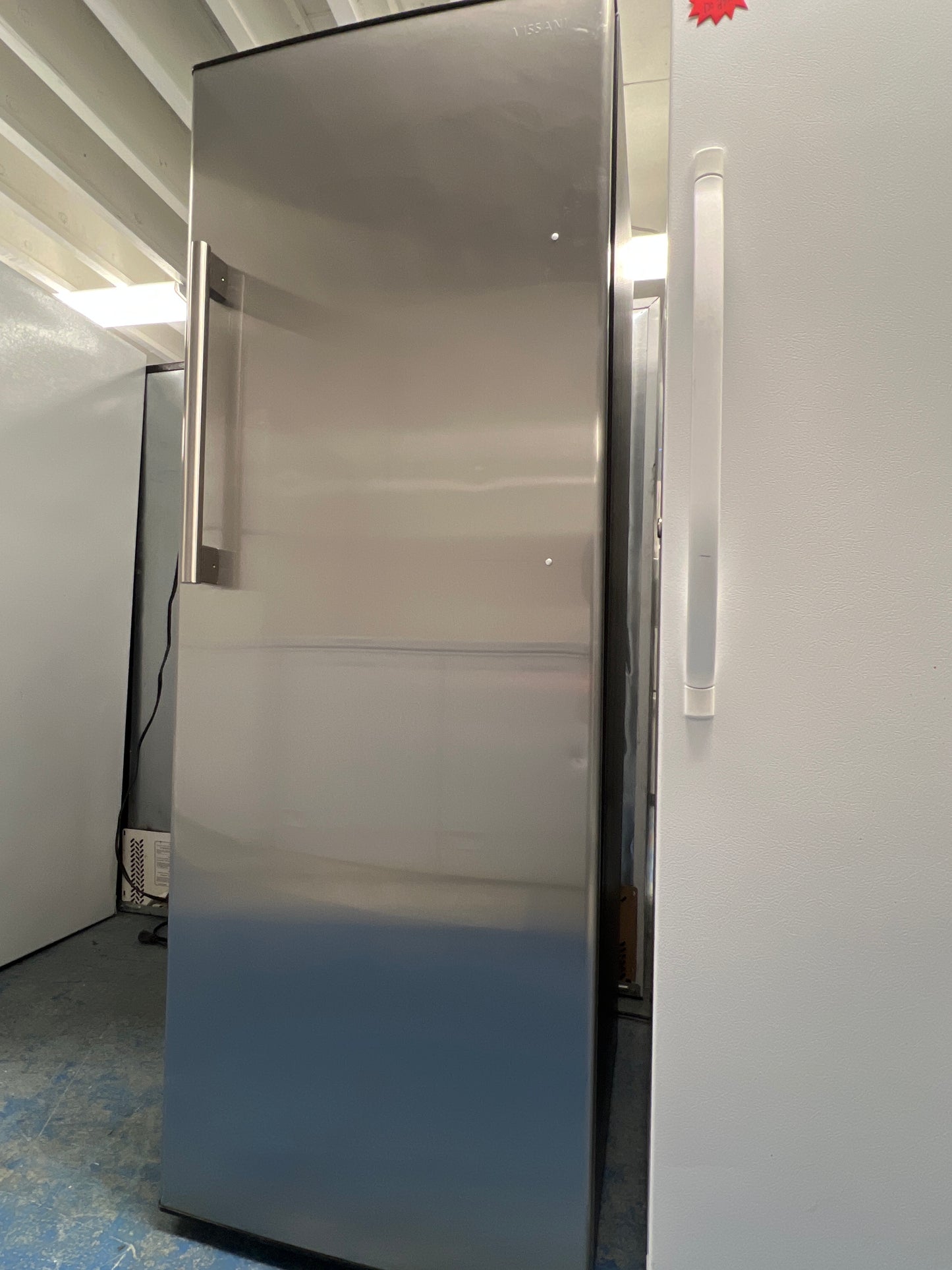 Vissani CINVERTABLE Upright Refrigerator/Freezer