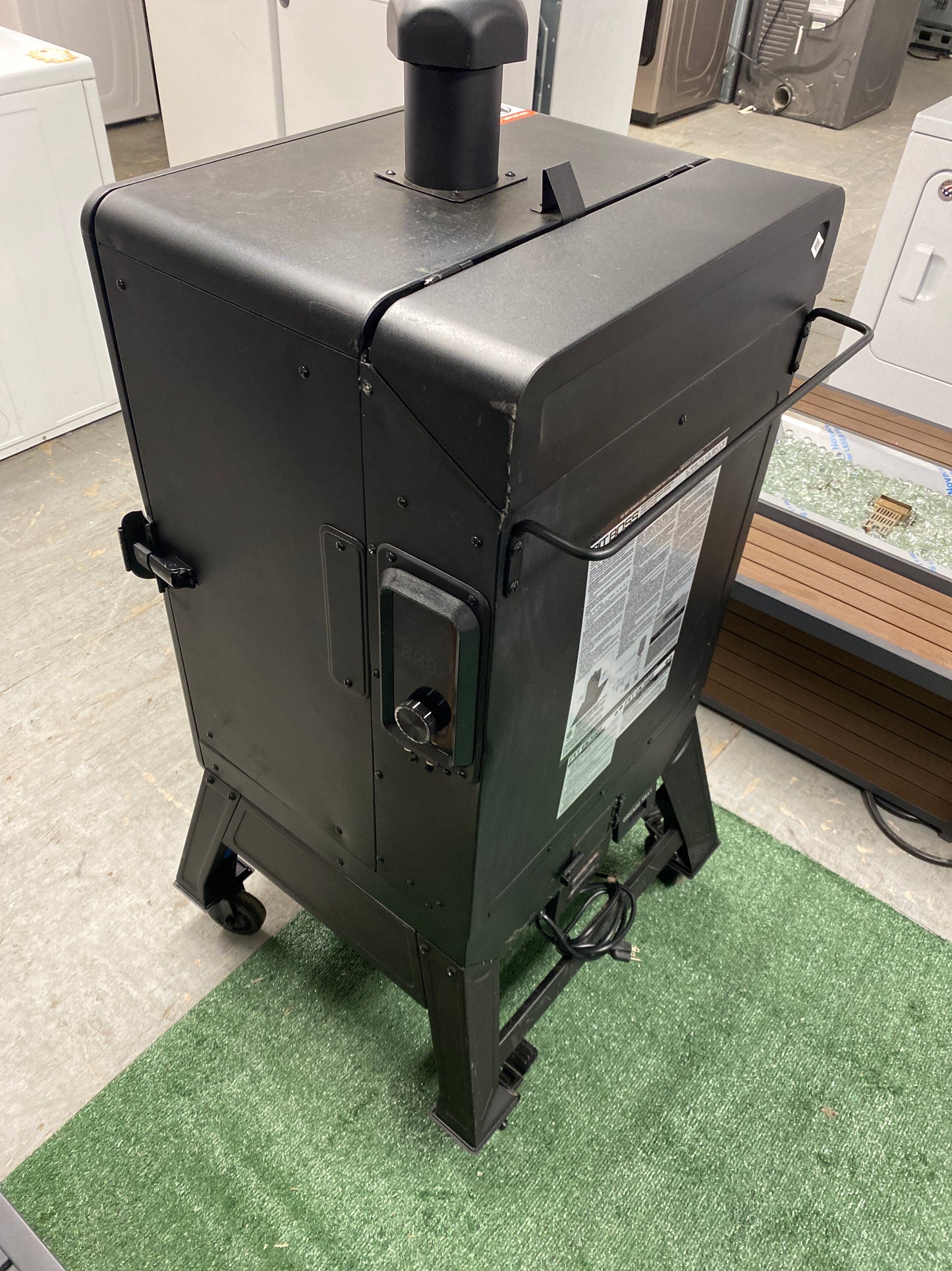 Pit Boss DX Series 1300-sq black Pellet Smoker