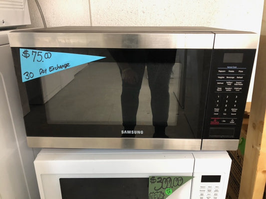 Samsung 1.9 cu. ft. Countertop Microwave