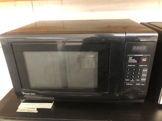 MAGIC CHEF Counter-Top Microwave